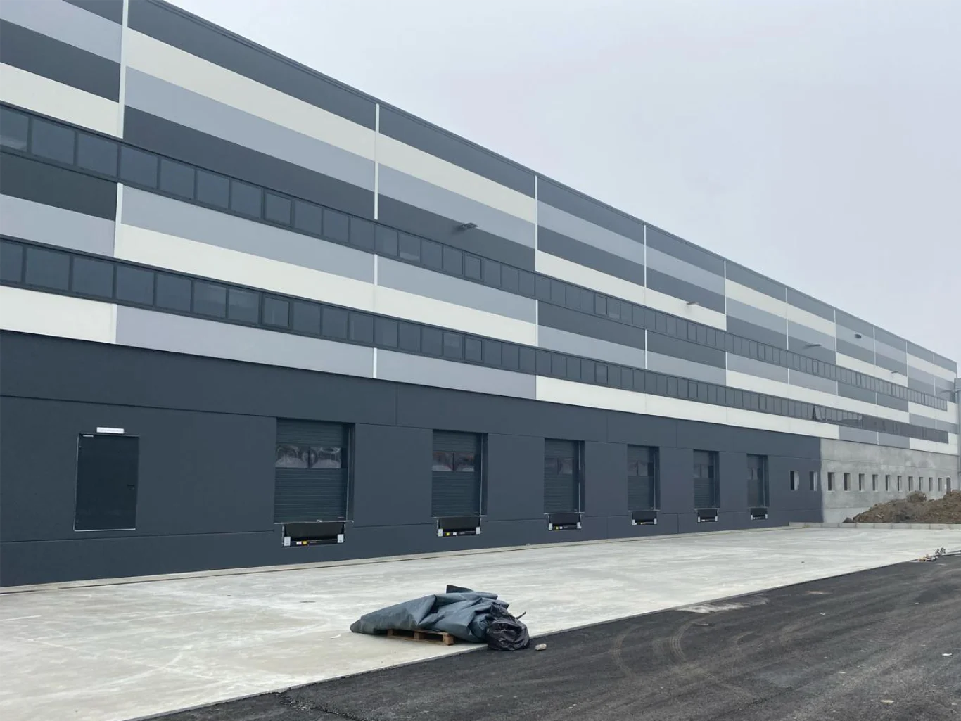 ditta-per-la-verniciatura-esterna-di-prefabbricati-e-magazzini-logistici